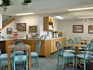 Super 8 By Wyndham Plymouth Hotel in Indiana