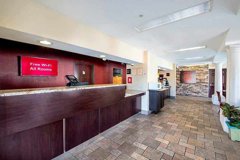 Red Roof Inn San Marcos Hotel in San Marcos