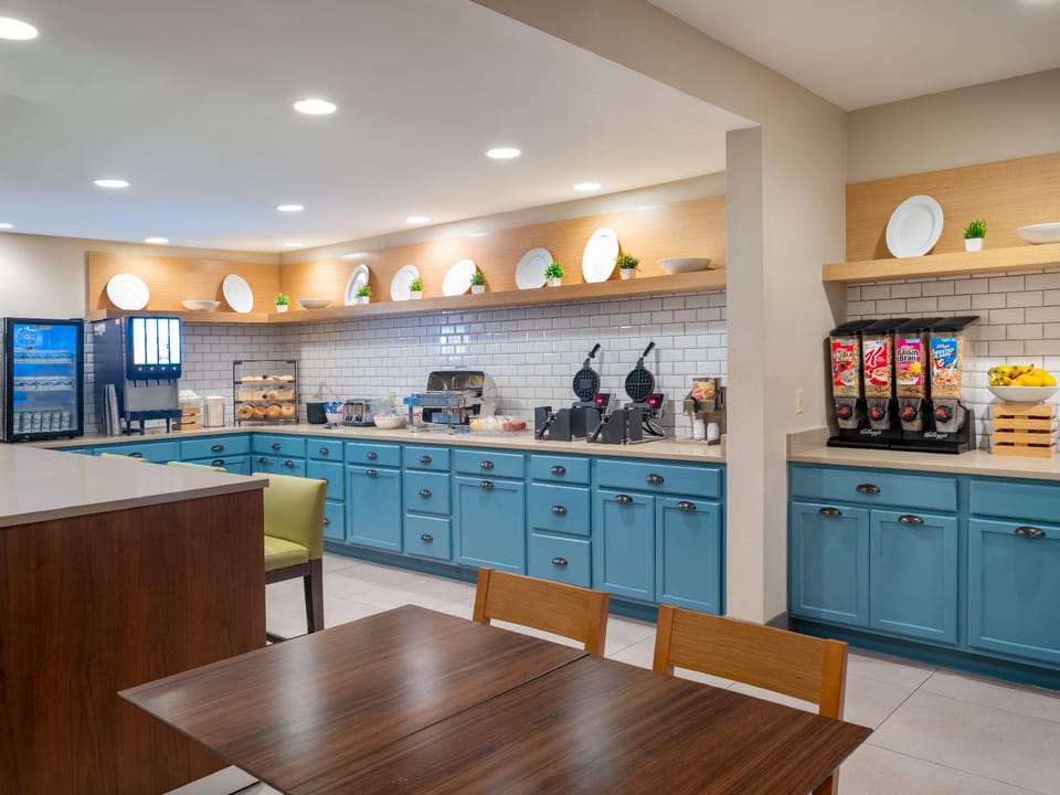 Country Inn & Suites by Radisson, Maumee - Toledo Hotel in Maumee