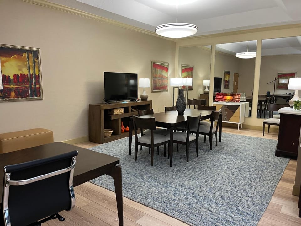 Hawthorn Extended Stay by Wyndham West Palm Beach Airport Hotel in West Palm Beach