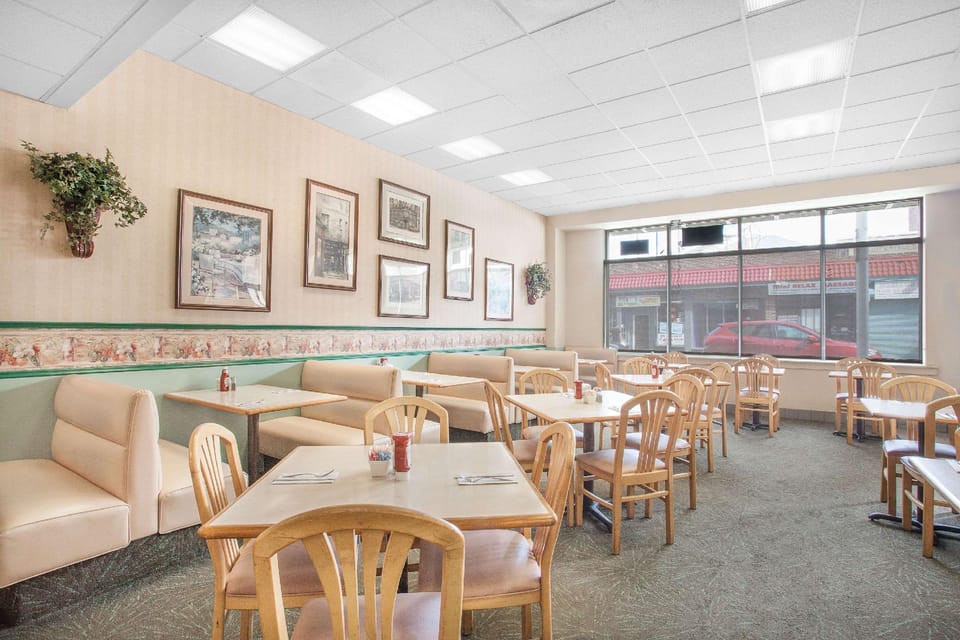 Howard Johnson by Wyndham Atlantic City Hotel in Atlantic City