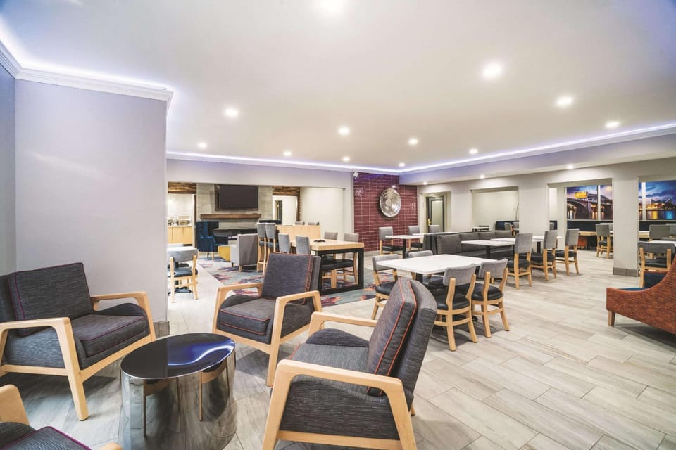 La Quinta Inn & Suites by Wyndham Chattanooga North - Hixson Hotel in Hixson