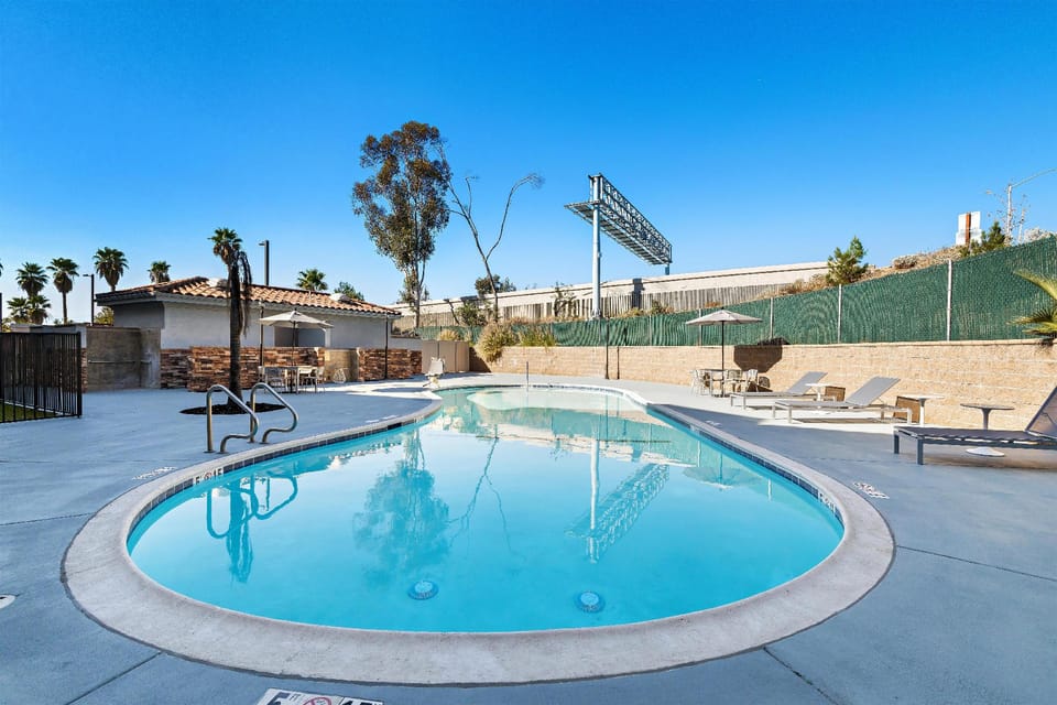 Spark by Hilton Redlands Hotel in Redlands