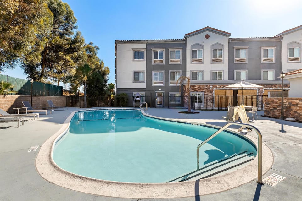 Spark by Hilton Redlands Hotel in Redlands
