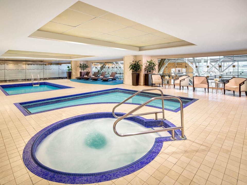 Fairmont Vancouver Airport In-Terminal Hotel Hotel in Richmond
