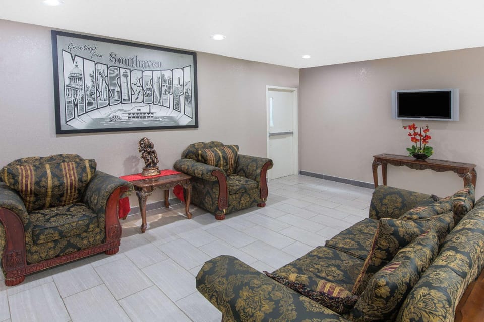 Super 8 By Wyndham Southaven Hotel in Southaven