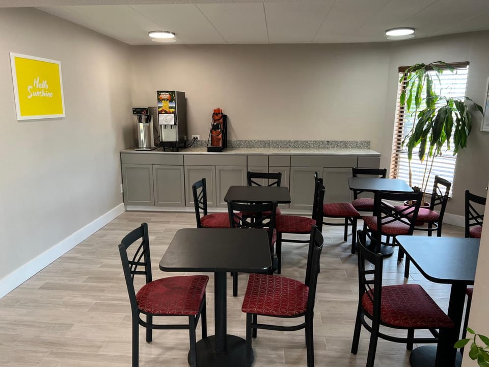 Days Inn by Wyndham Cincinnati East Hotel in Ohio