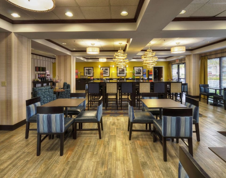 Coffee shop