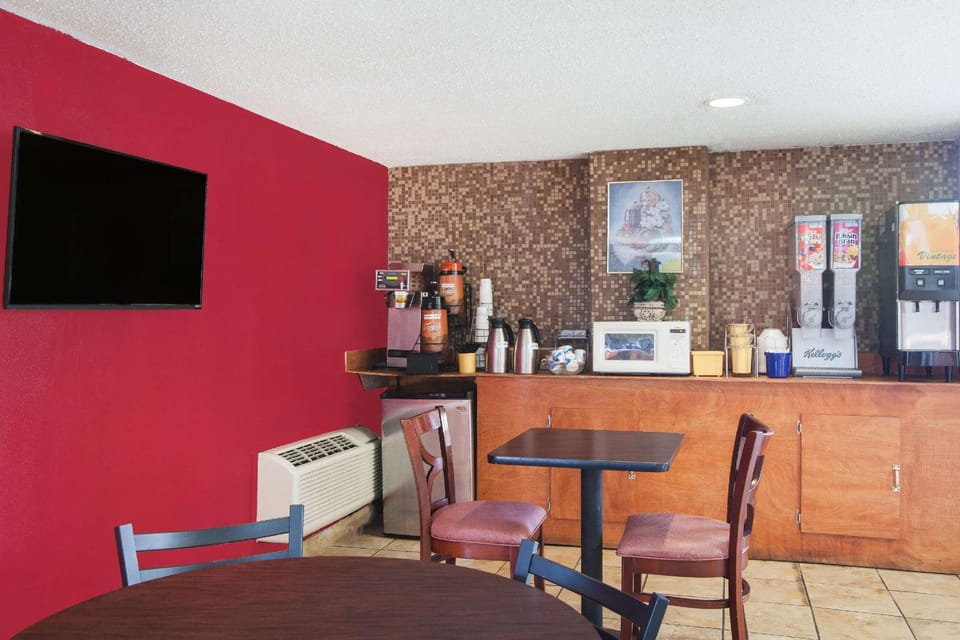 Days Inn by Wyndham Caddo Valley Arkadelphia Hotel in Arkansas