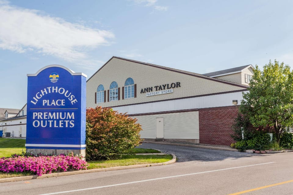 Baymont by Wyndham Michigan City Hotel in Michigan City