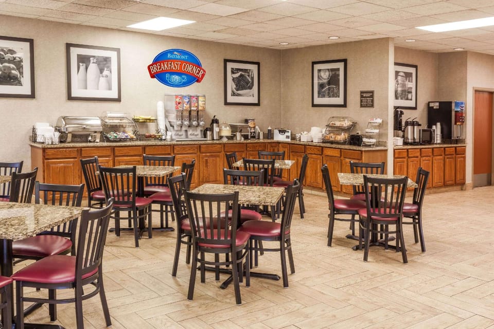 Baymont by Wyndham Michigan City Hotel in Michigan City