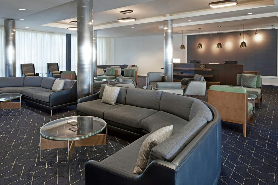 Courtyard by Marriott Long Beach Airport Hotel in Lakewood