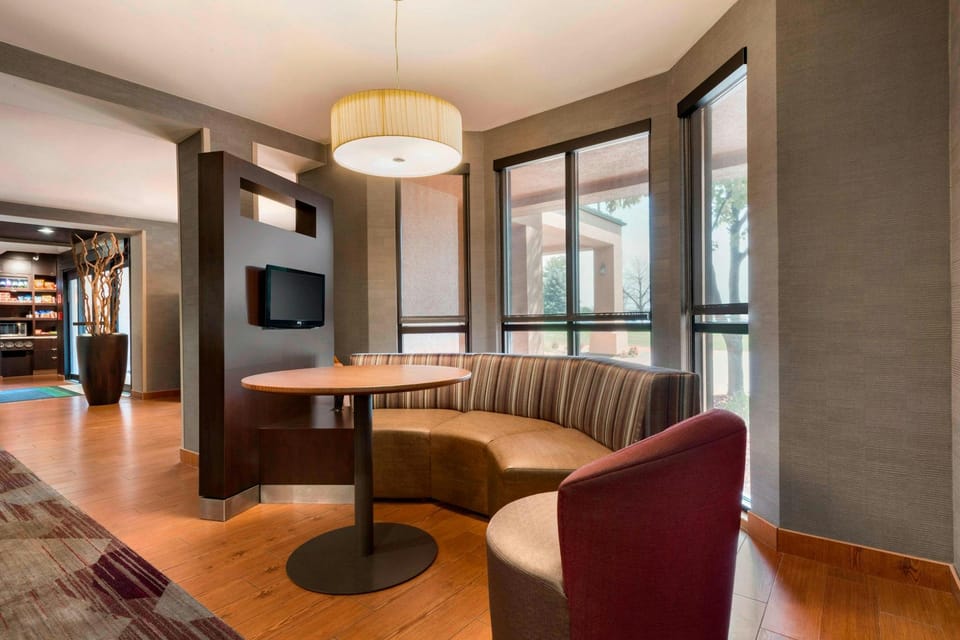 Courtyard by Marriott Akron Fairlawn Hotel in Fairlawn