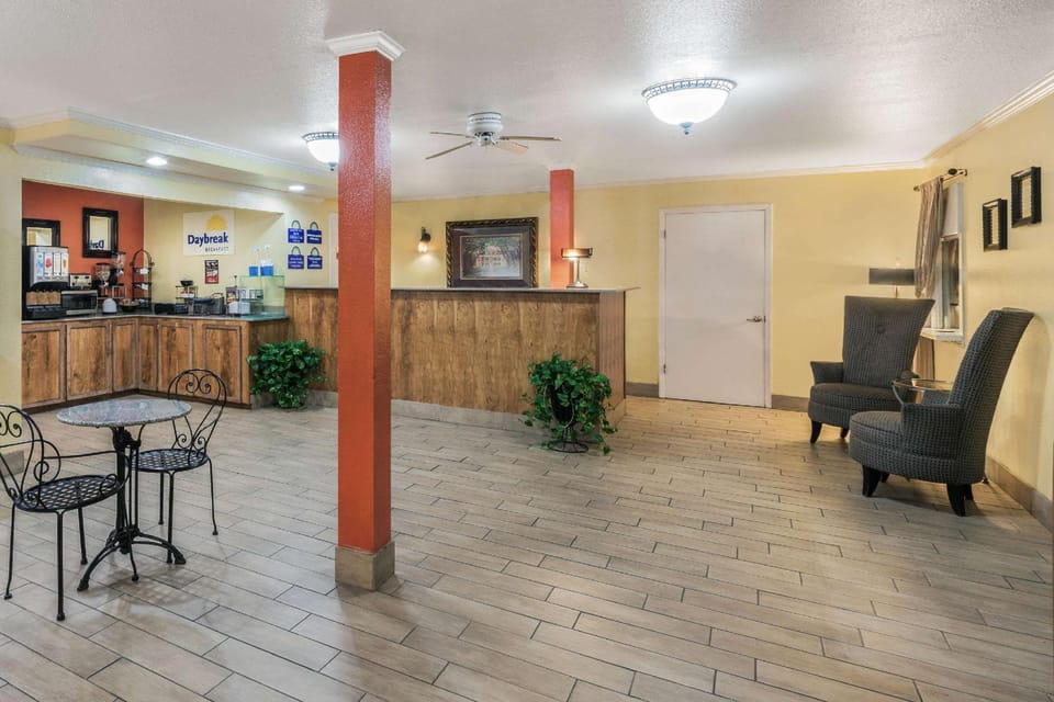 Days Inn by Wyndham Natchitoches Hotel in Natchitoches