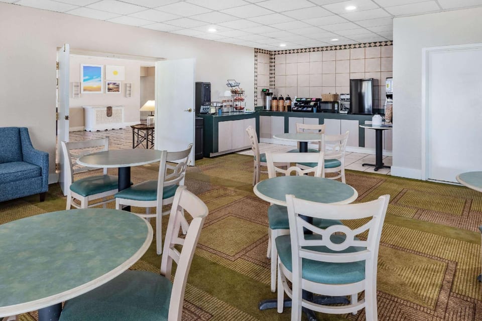 Days Inn by Wyndham Del Rio Hotel in Del Rio