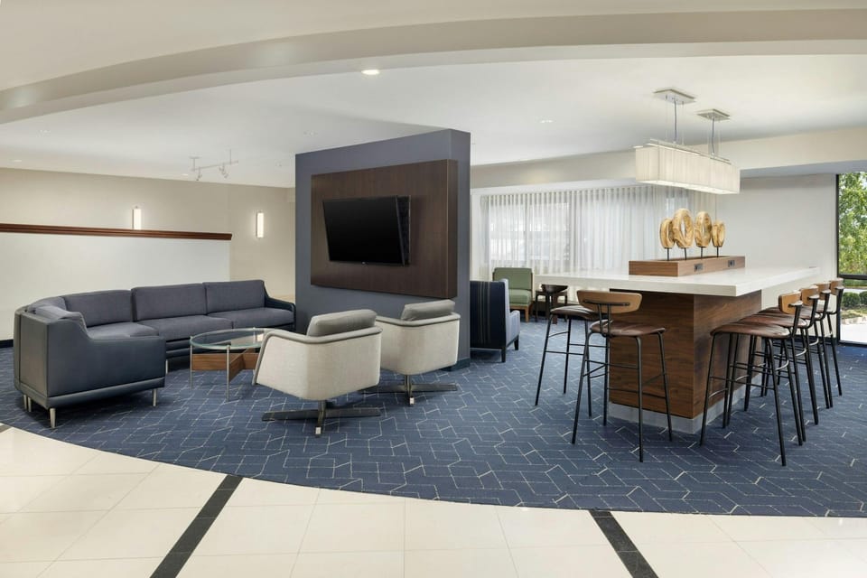 Courtyard by Marriott Montvale Hotel in Bergen County