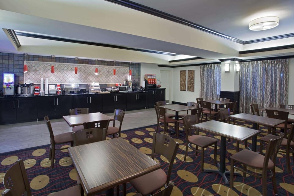 La Quinta Inn & Suites by Wyndham Conway Hotel in Conway