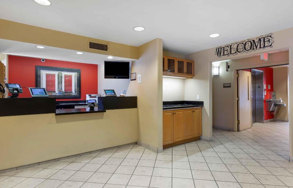 Extended Stay America Suites - Phoenix - Scottsdale Hotel in Scottsdale