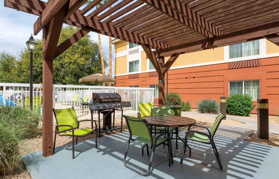 Extended Stay America Suites - Phoenix - Scottsdale Hotel in Scottsdale