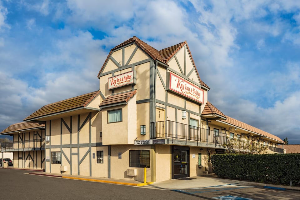 Lemon Heights Inn Hotel in Tustin