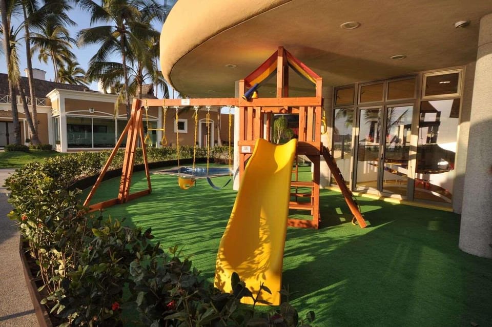 Sunset Plaza Beach Resort & Spa Resort in Puerto Vallarta