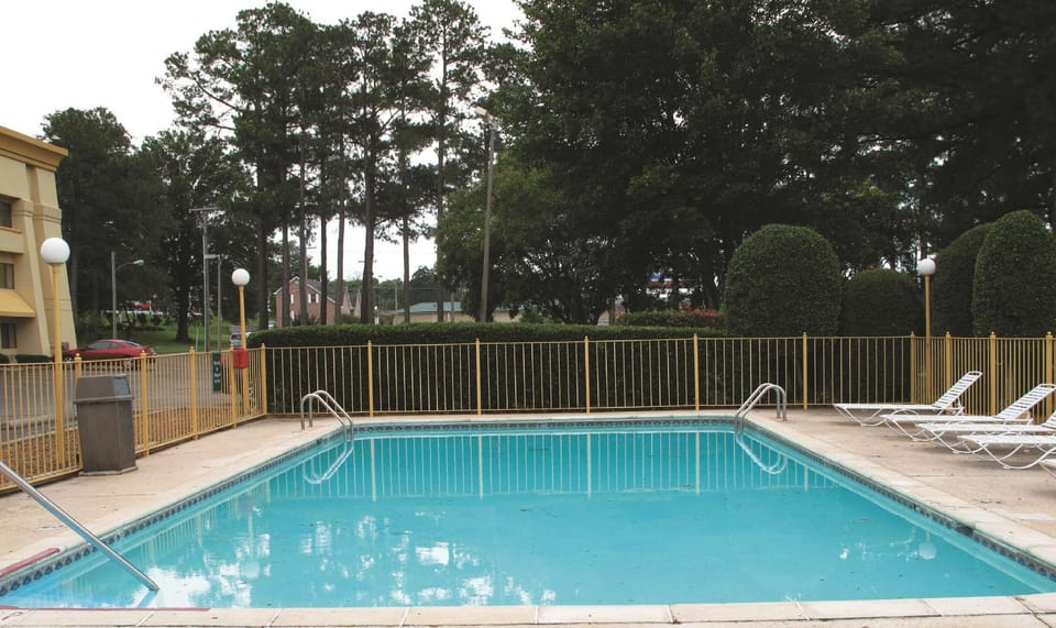 Hawthorn Extended Stay by Wyndham Jackson Hotel in Jackson