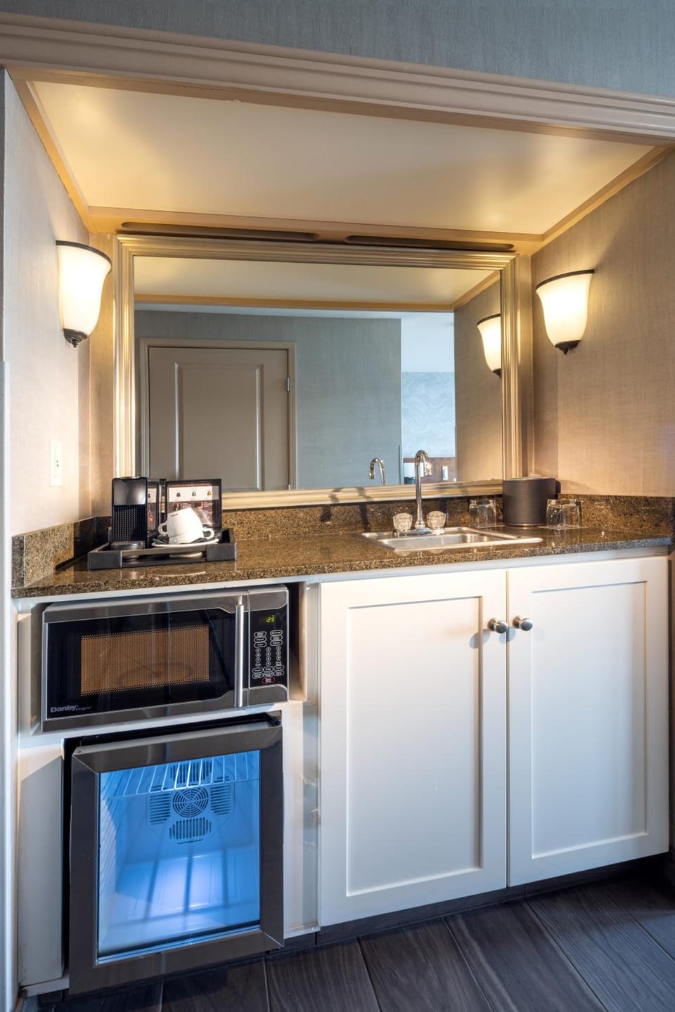 Silver Cloud Inn - Tacoma Waterfront Hotel in Tacoma