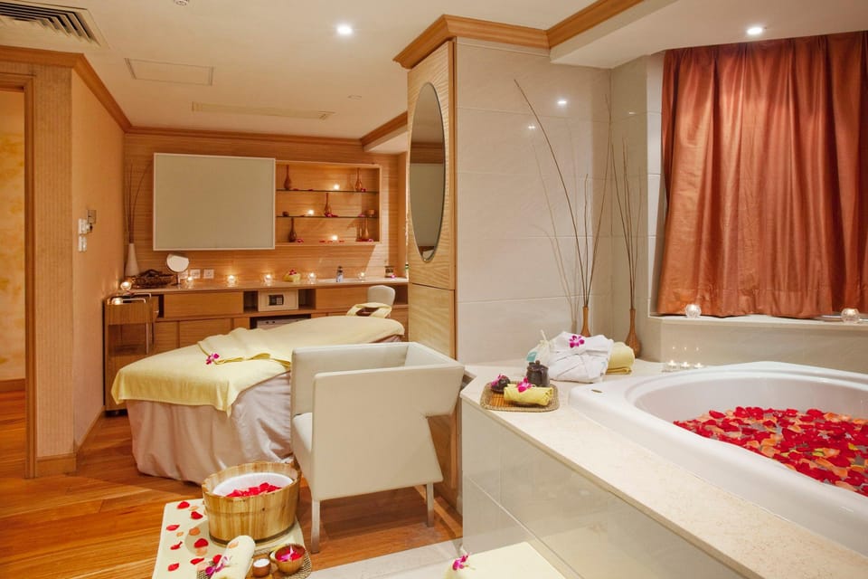 Holiday Inn Macau By IHG Hotel in China