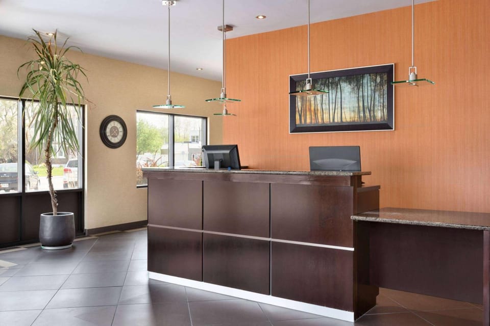 Travelodge by Wyndham Simcoe Hotel in Lake Erie
