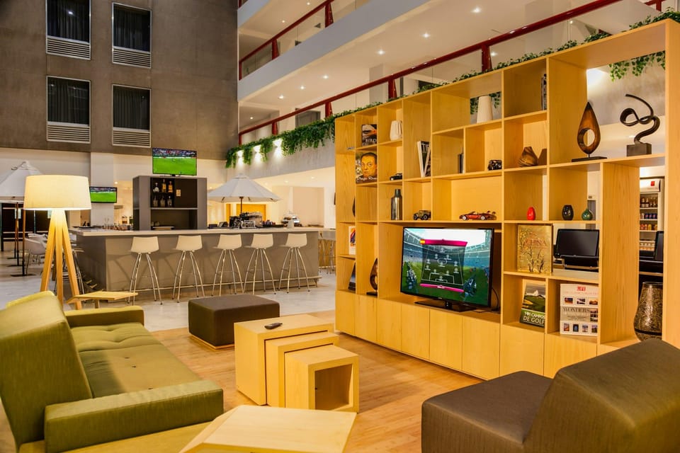 Fiesta Inn Tlalnepantla Hotel in Mexico City