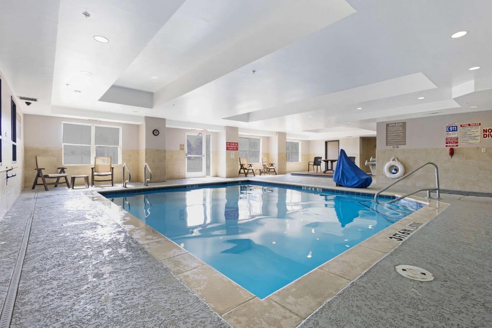 Country Inn & Suites by Radisson, Texarkana, TX Hotel in Texarkana