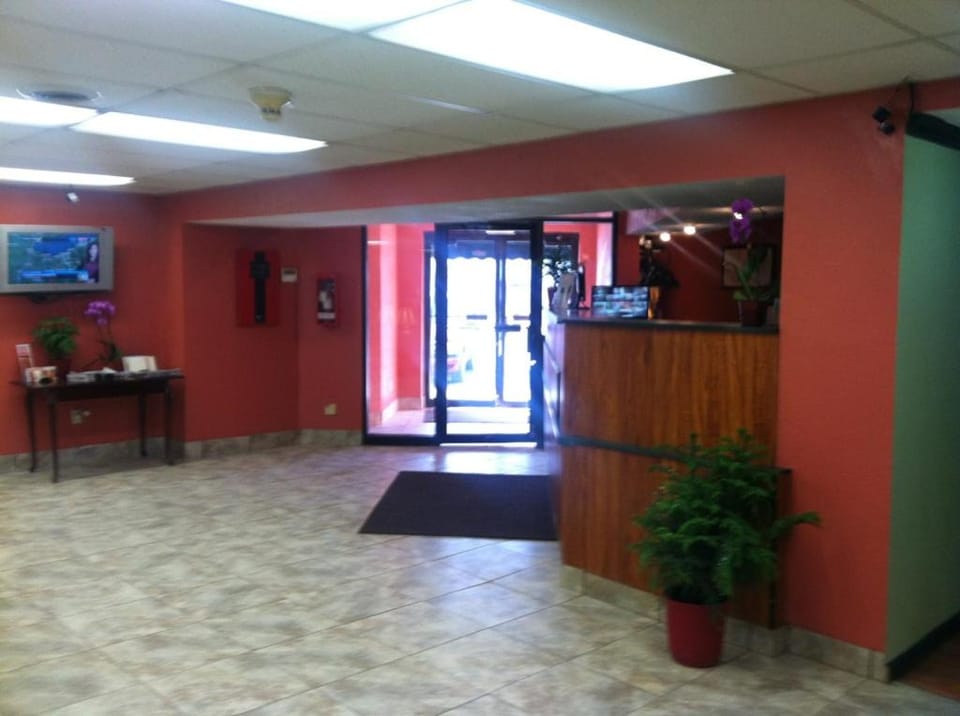 Days Inn by Wyndham Cleveland Lakewood Hotel in Lakewood