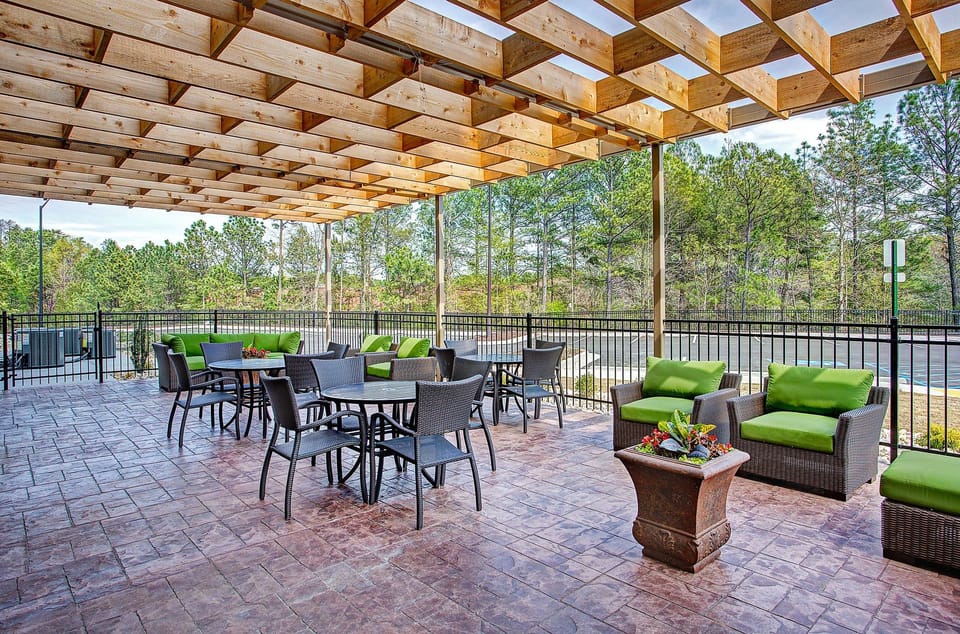 Holiday Inn Express & Suites Covington By IHG Hotel in Covington