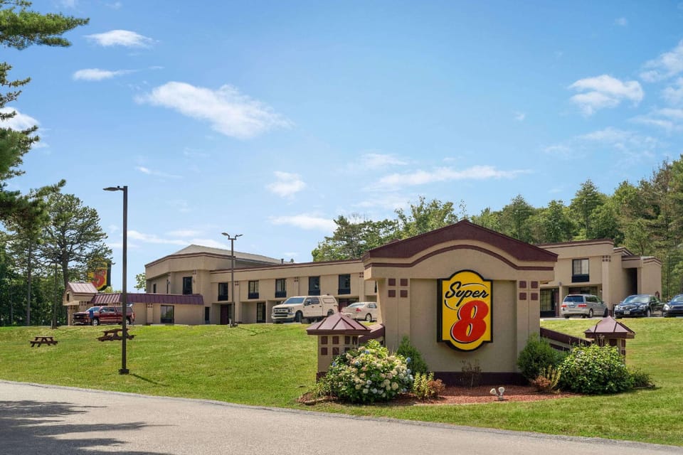Super 8 By Wyndham West Greenwich/Providence Hotel in Rhode Island