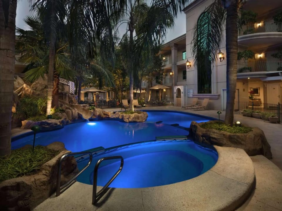 Safi Royal Luxury Centro Hotel in Monterrey
