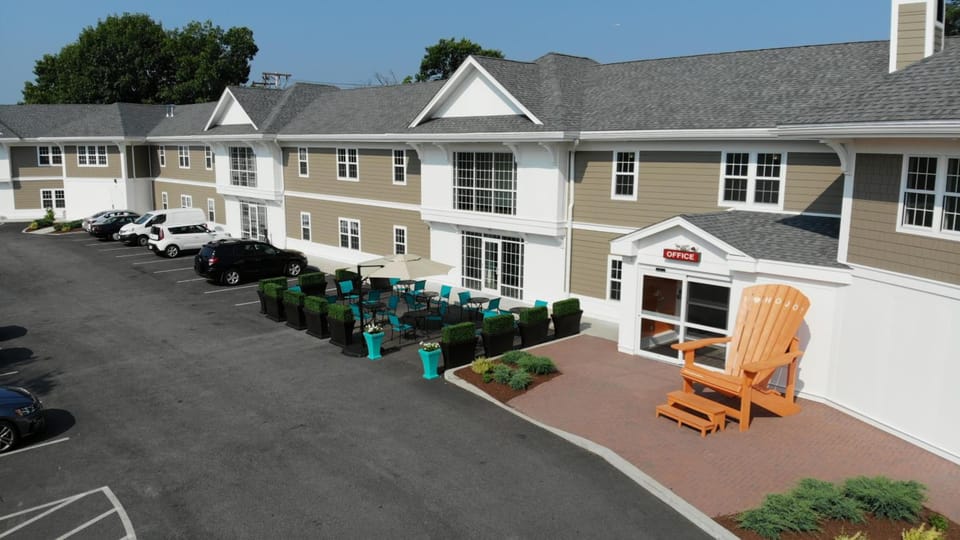 Howard Johnson by Wyndham Quincy Hotel in Quincy