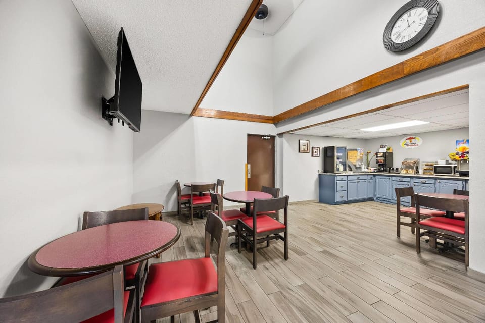 Super 8 By Wyndham Harrison Ar Hotel in Arkansas
