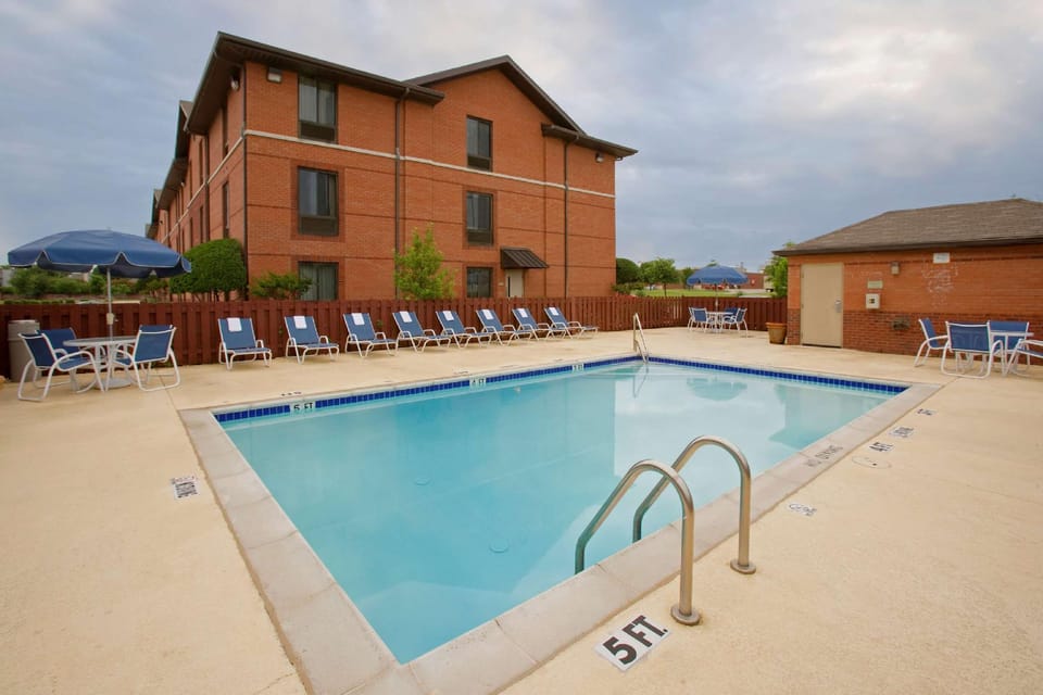 Extended Stay America Suites - San Antonio - Colonnade - Medical Hotel in San Antonio
