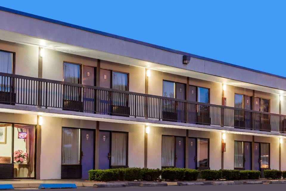 Knights Inn - Fredericksburg VA Hotel in Spotsylvania County