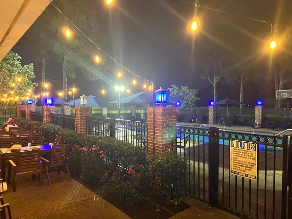 Historic Whispering Woods Hotel & Conference Center Hotel in Olive Branch