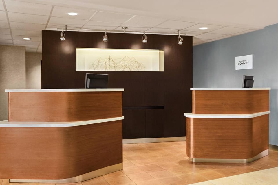 Courtyard by Marriott Roseville Hotel in Roseville