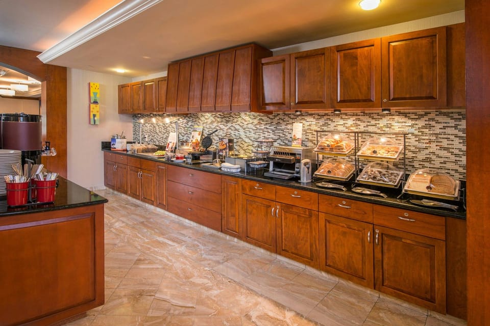 Residence Inn by Marriott Dulles Airport at Dulles 28 Centre Hotel in Ashburn