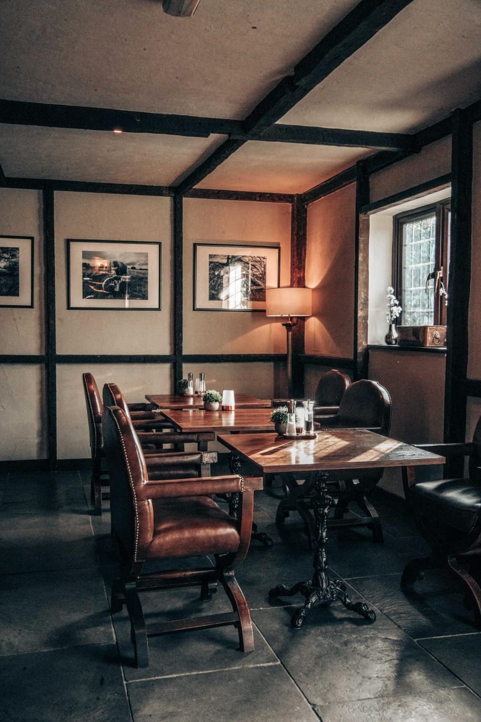 The Thatch Inn Hotel in Stroud District
