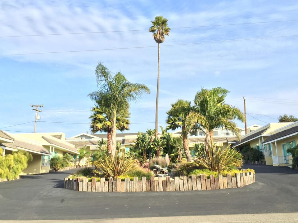 Beach Bungalow Inn and Suites Inn in Morro Bay