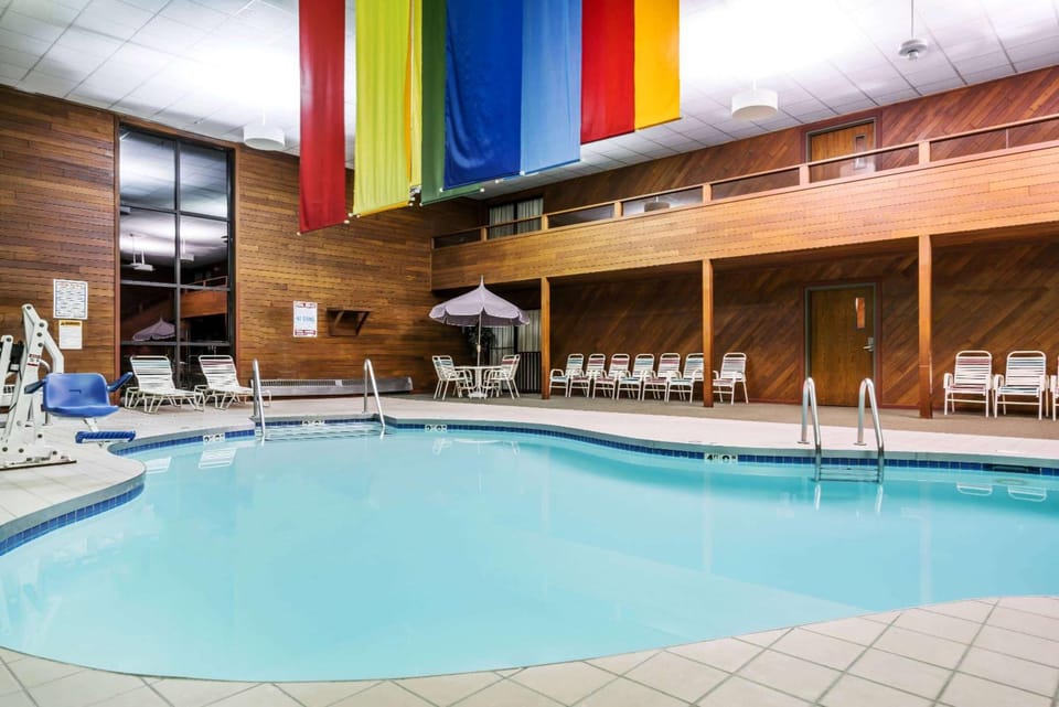 Days Inn & Suites by Wyndham Wausau Hotel in Wisconsin