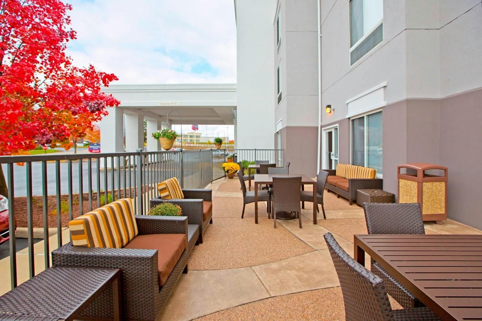 SpringHill Suites by Marriott Pittsburgh Monroeville Hotel in Monroeville