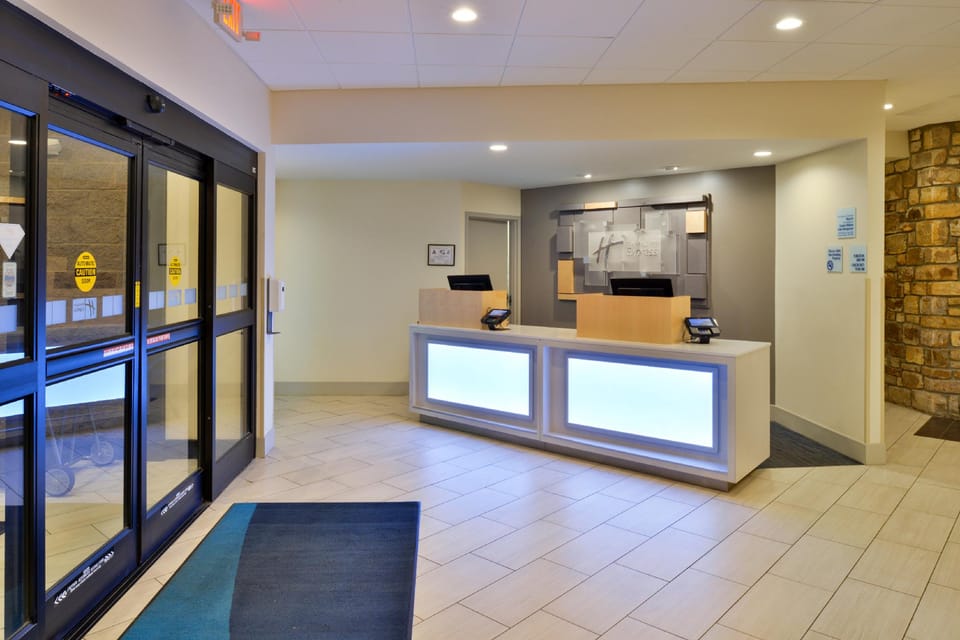 Holiday Inn Express Blowing Rock South By IHG Hotel in Blowing Rock