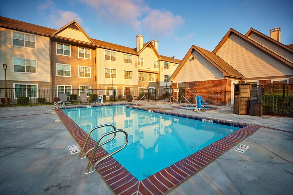 Residence Inn by Marriott Eugene Springfield Hotel in Eugene