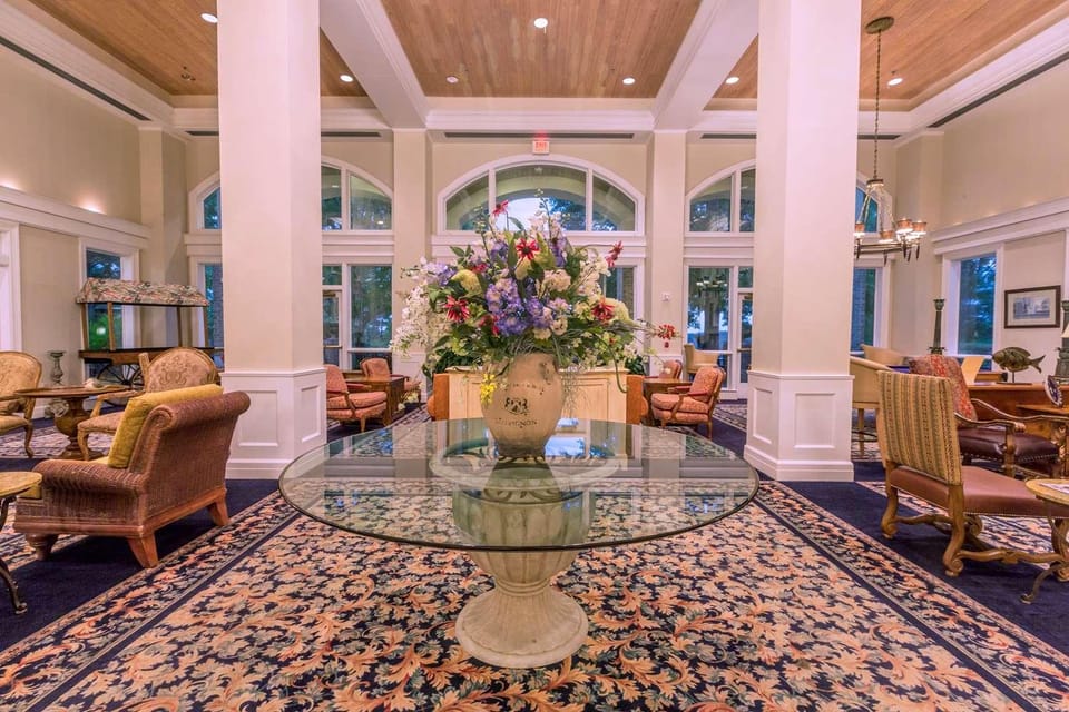 Cypress Bend Resort - BW Premier Collection Hotel in Toledo Bend Reservoir