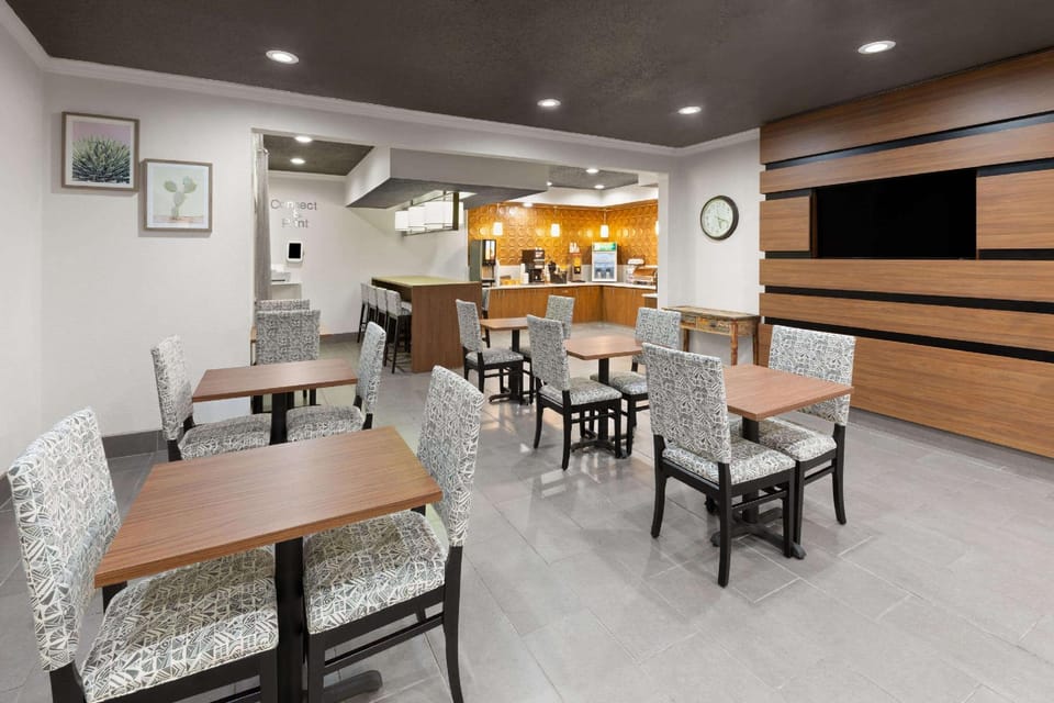 Wingate by Wyndham Marion Hotel in Ohio